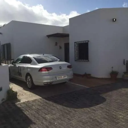 Sleeps 6 Wifi * Costa Teguise