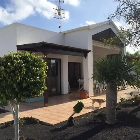 Sleeps 6 Wifi * Costa Teguise